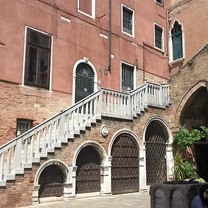 Scalon Del Doge Bed & Breakfast Venice
