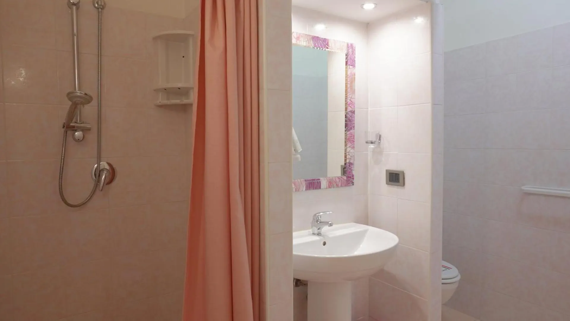 A Casa Di Mario E Nene Bed & Breakfast Viareggio 0*,